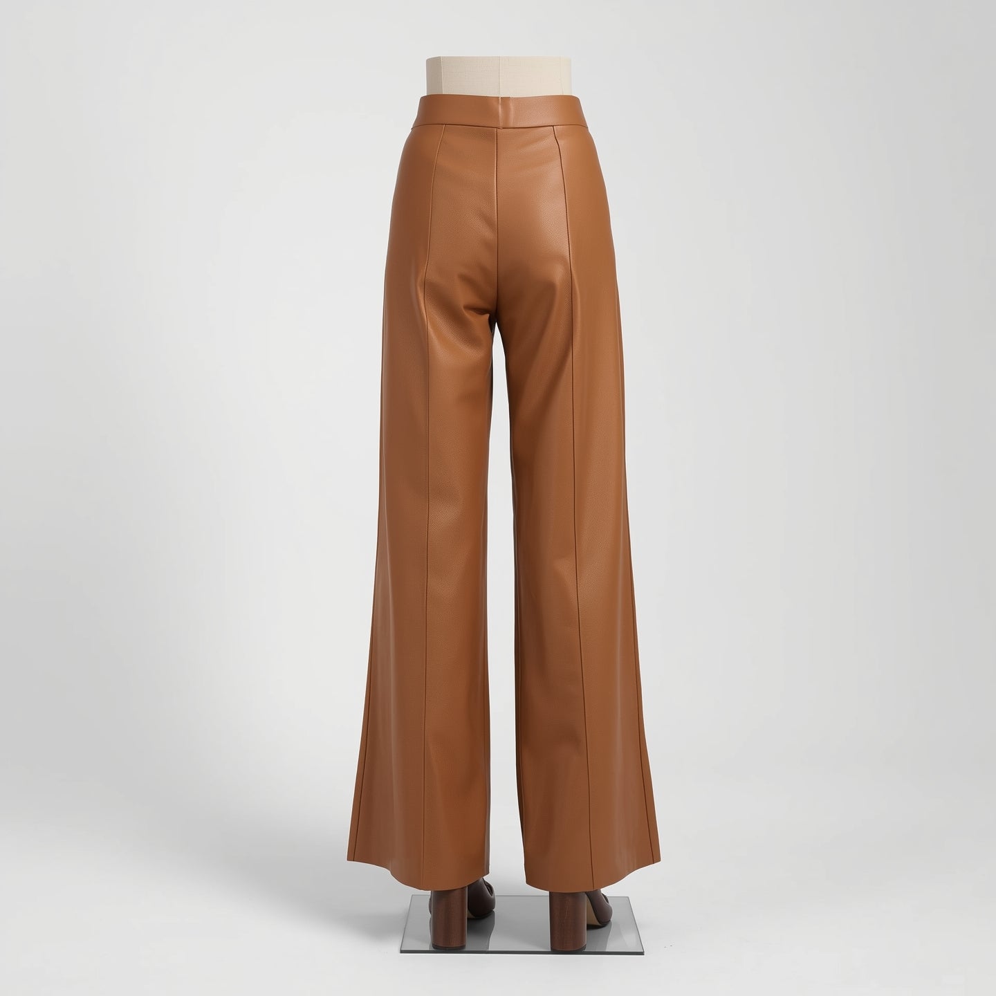 LuxeFlow – Women’s Wide-Leg Leather Trousers