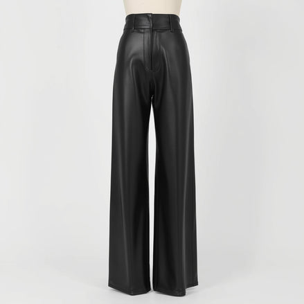 LuxeFlow – Women’s Wide-Leg Leather Trousers